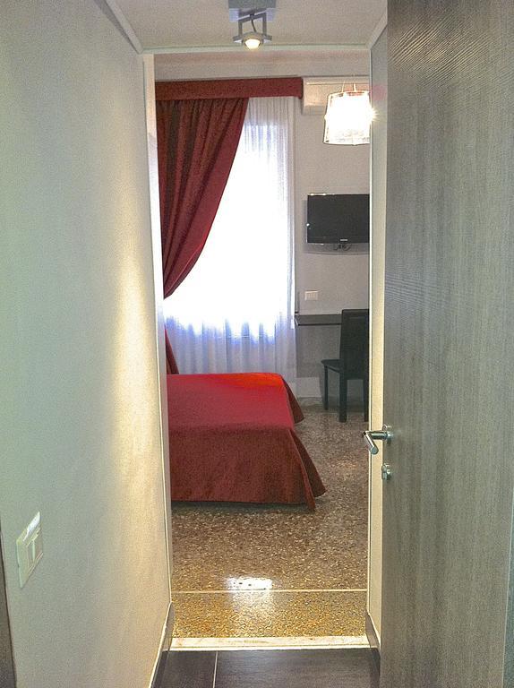 Domus Fabiola - Vaticano Rome Chambre photo